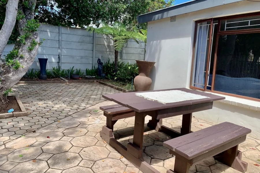 To Let 1 Bedroom Property for Rent in Mossel Bay Central Western Cape